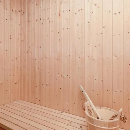 Four-bedroom Holiday In Prázdninový dům