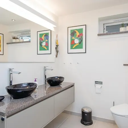 Four-bedroom Holiday In Prázdninový dům *